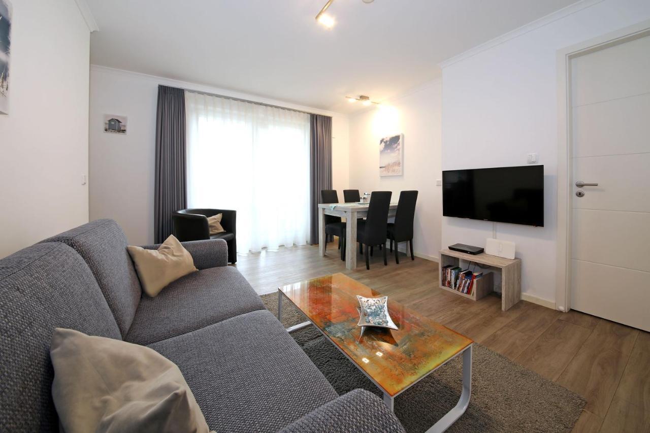 Haus Pamir - Ferienwohnungen Ostseebad Nienhagen Ngoại thất bức ảnh