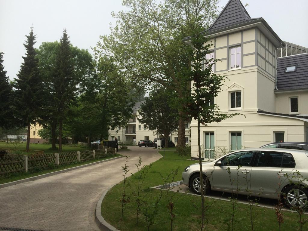 Haus Pamir - Ferienwohnungen Ostseebad Nienhagen Ngoại thất bức ảnh