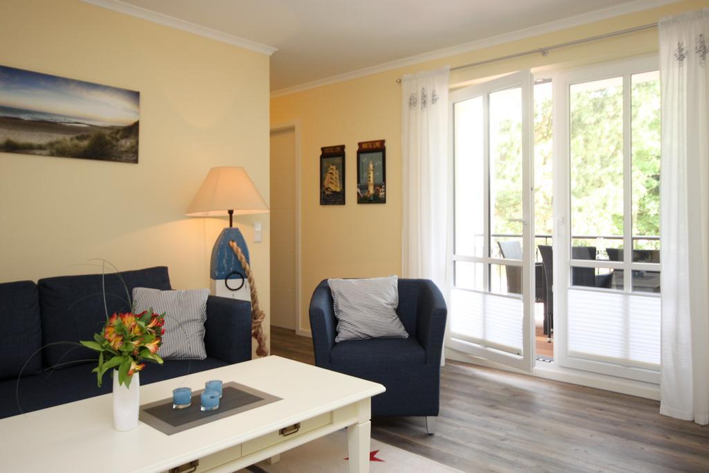 Haus Pamir - Ferienwohnungen Ostseebad Nienhagen Ngoại thất bức ảnh