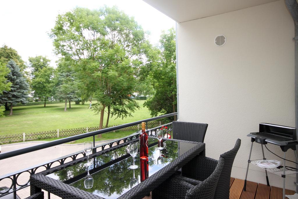 Haus Pamir - Ferienwohnungen Ostseebad Nienhagen Ngoại thất bức ảnh