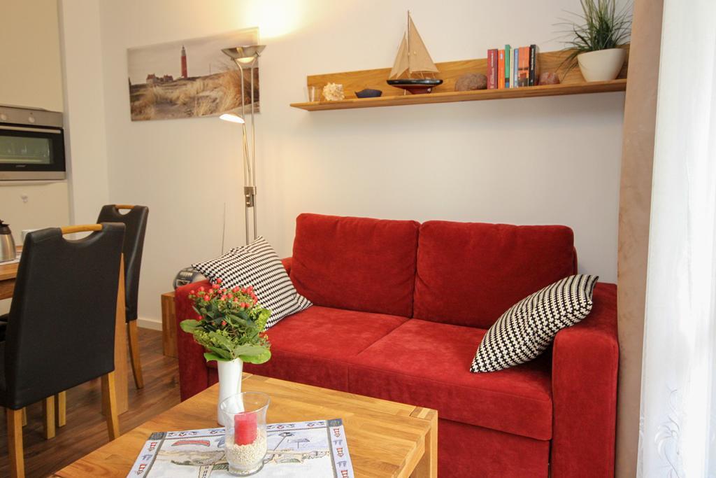 Haus Pamir - Ferienwohnungen Ostseebad Nienhagen Ngoại thất bức ảnh