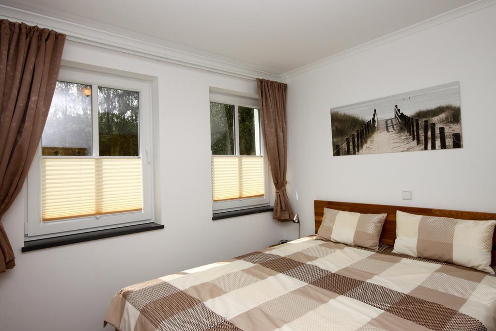Haus Pamir - Ferienwohnungen Ostseebad Nienhagen Ngoại thất bức ảnh